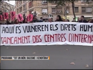 Manifestació davant el CIE de La Verneda